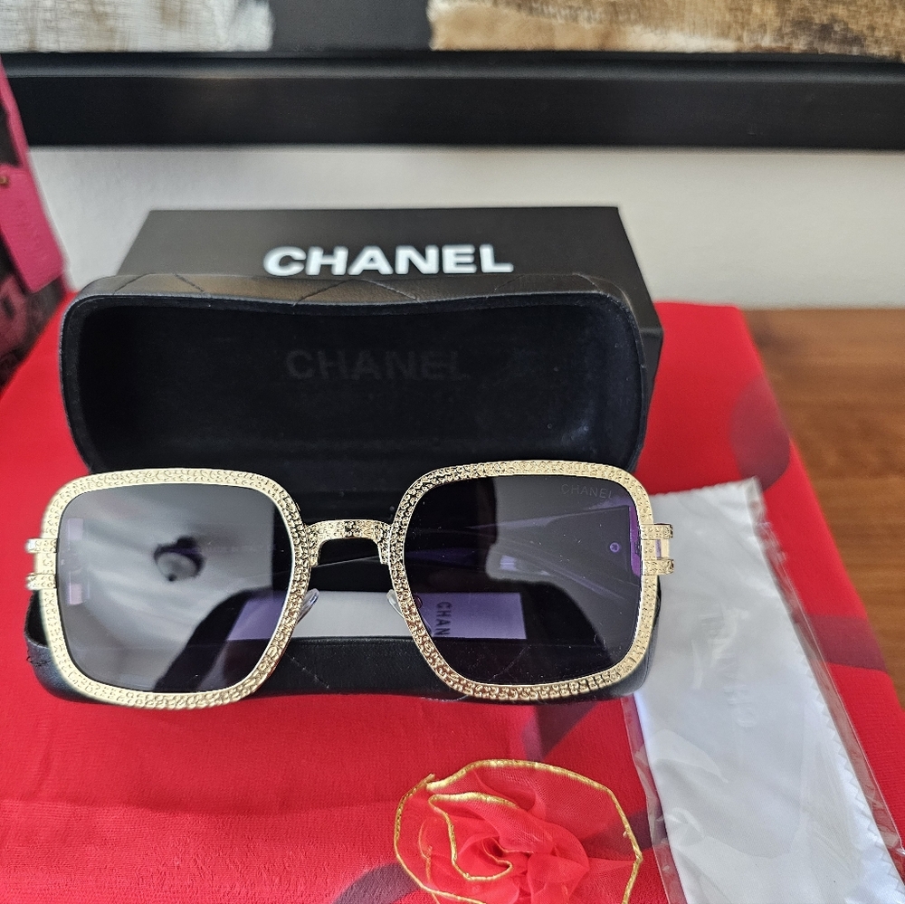CHANEL SUNGLASSES